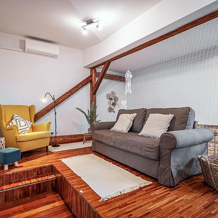 Beautiful And Romantic Penthouse With Two Terraces Bratislava Luaran gambar