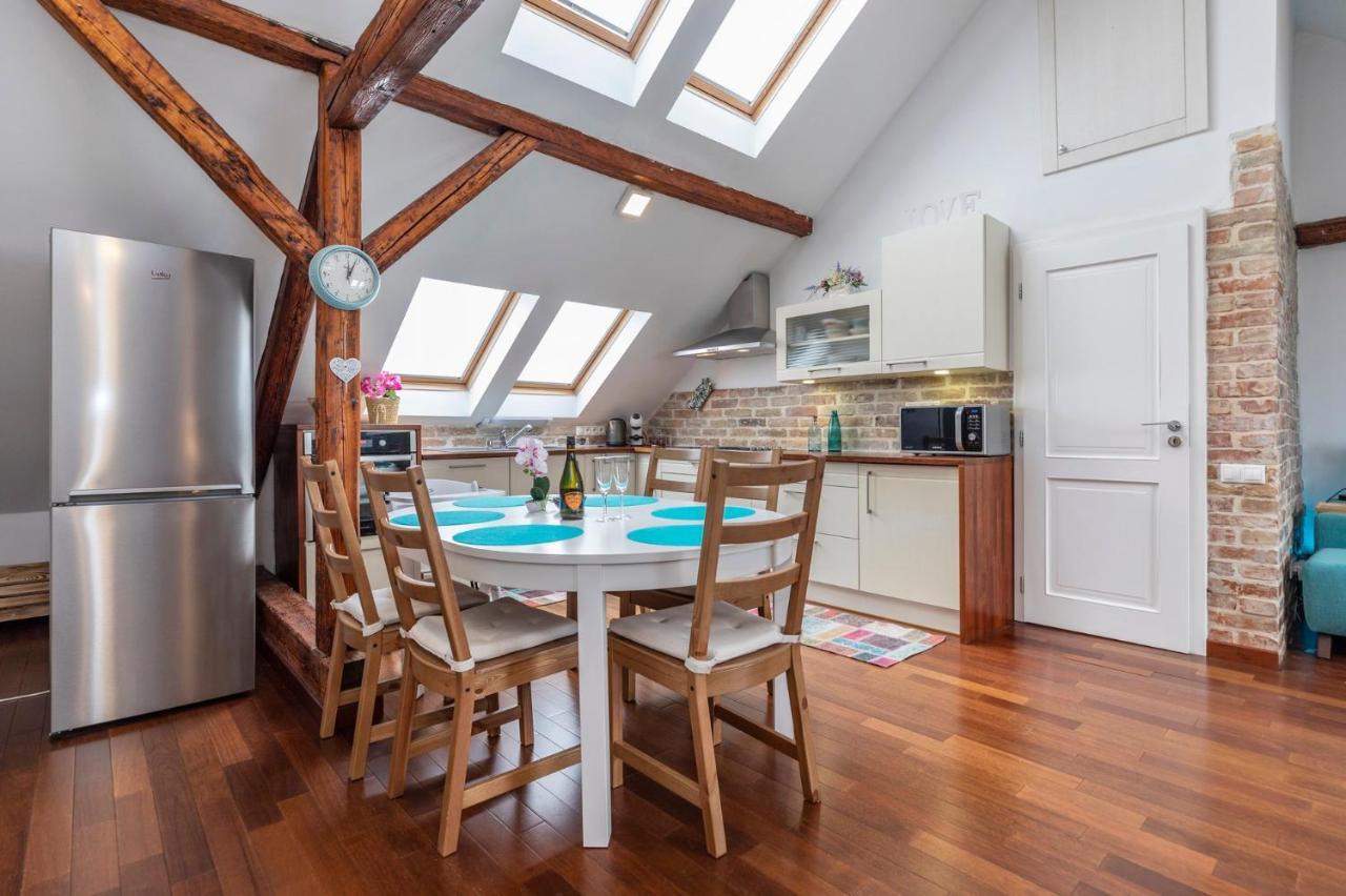 Beautiful And Romantic Penthouse With Two Terraces Bratislava Luaran gambar