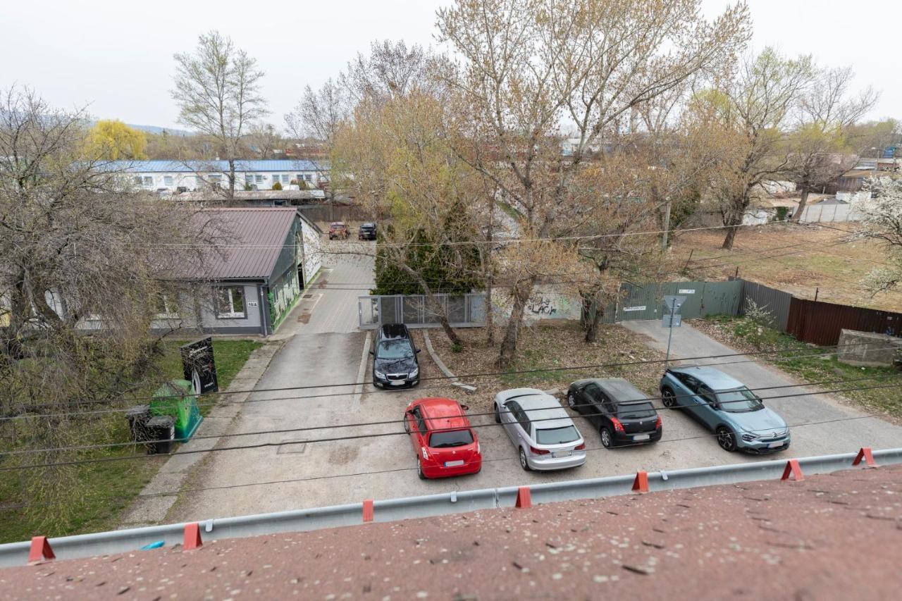Beautiful And Romantic Penthouse With Two Terraces Bratislava Luaran gambar