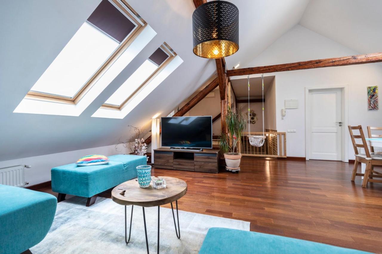 Beautiful And Romantic Penthouse With Two Terraces Bratislava Luaran gambar