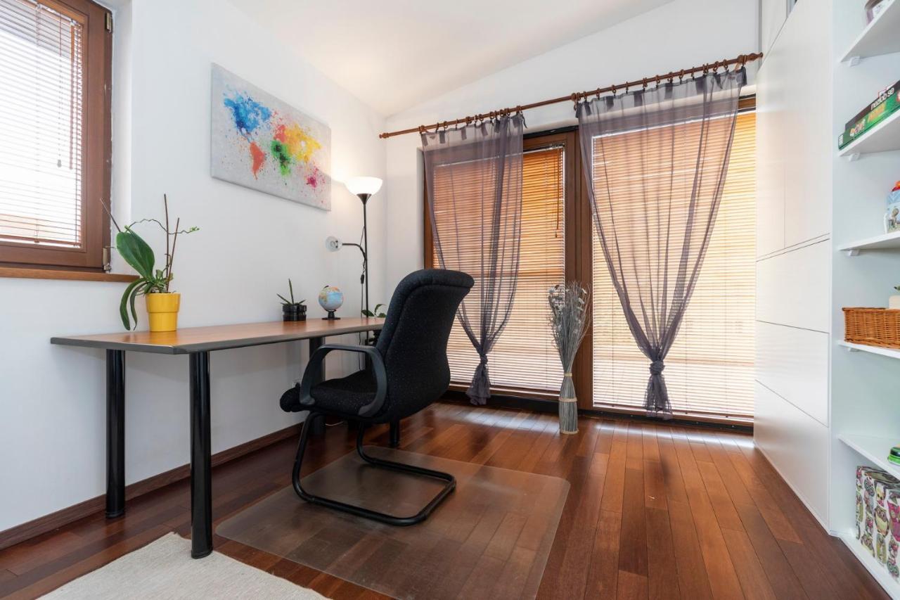 Beautiful And Romantic Penthouse With Two Terraces Bratislava Luaran gambar