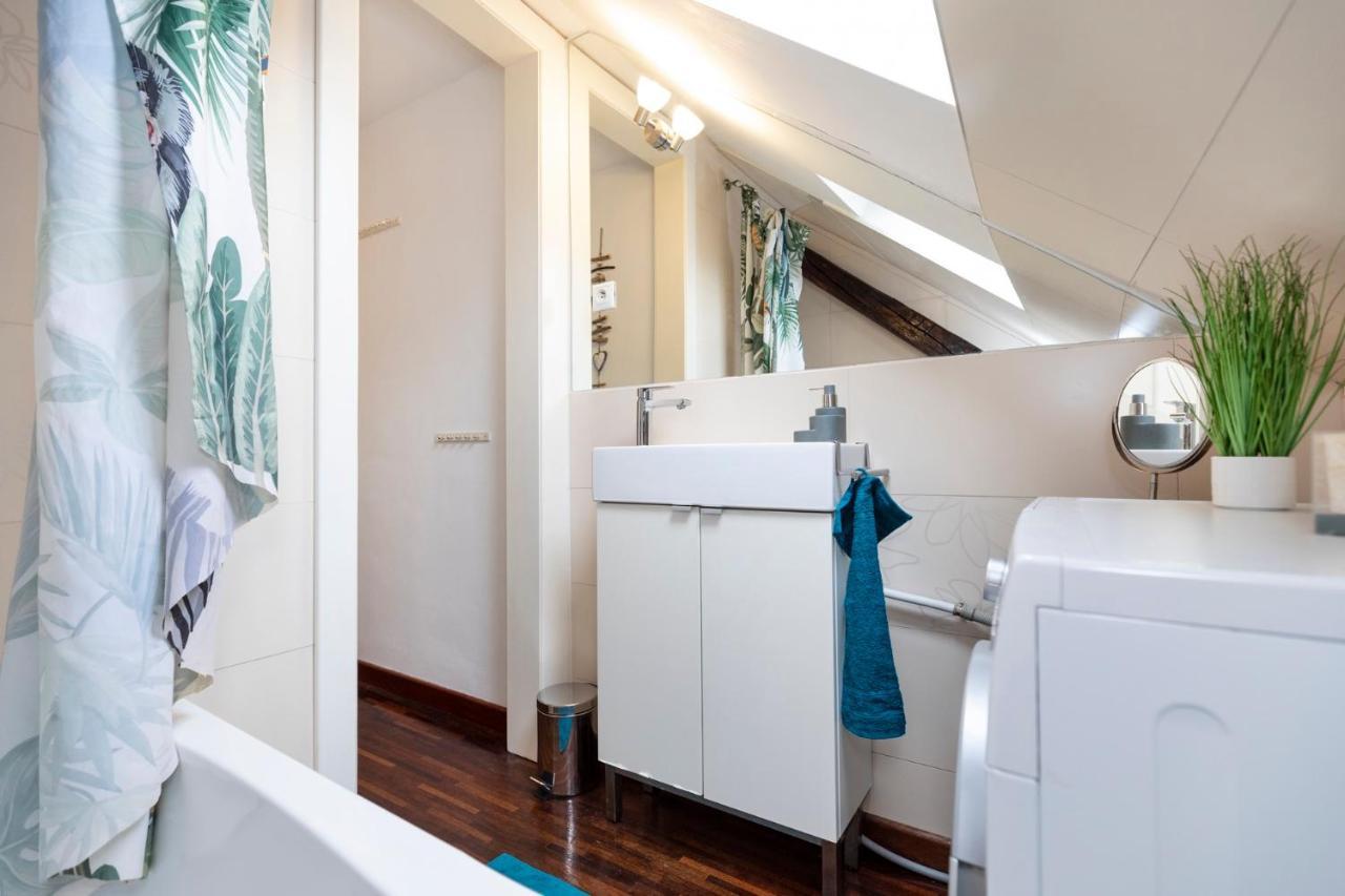 Beautiful And Romantic Penthouse With Two Terraces Bratislava Luaran gambar
